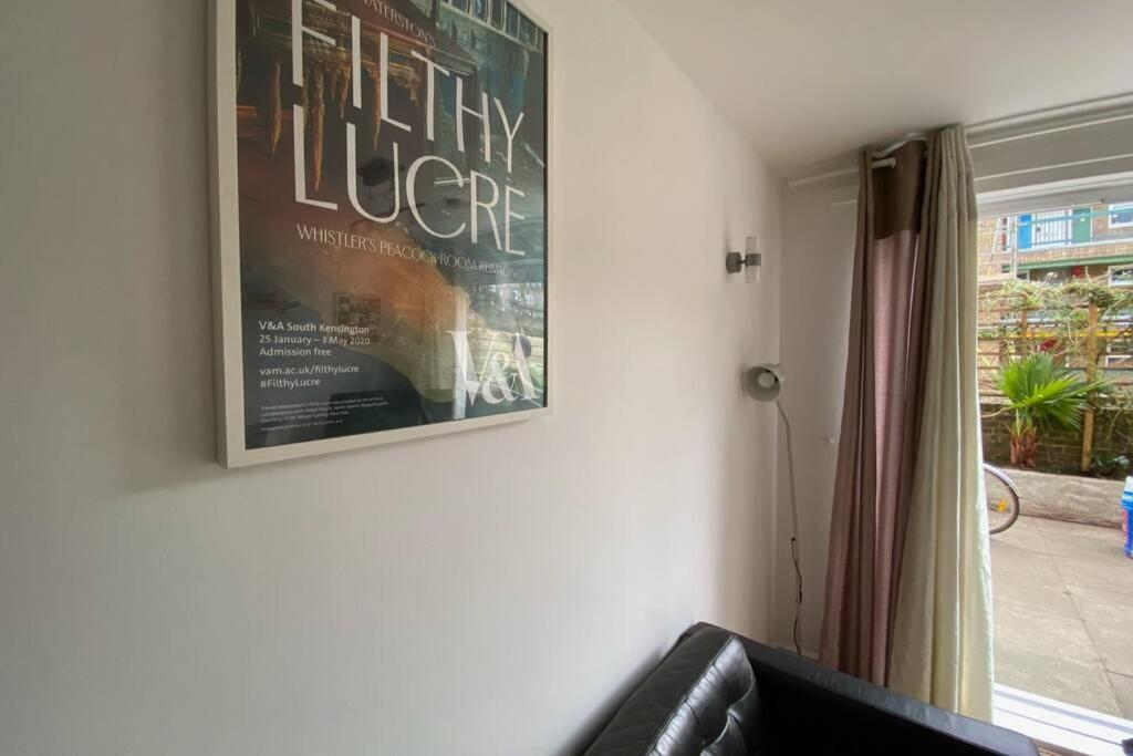 Two Bedroom Garden Flat In Zone 2 Londra Esterno foto
